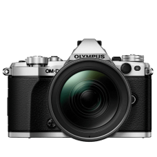 Olympus E-M5 Mark II + Obj. 12-40 mm